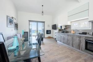 Greek Pride Sea View Villa Kriopigi 1, Криопиги