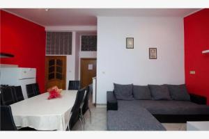 Apartmani 'Mirijana Gabrić' A3, Лопар