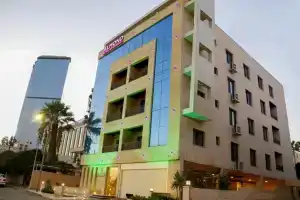 Almond Hotel Apartments, Амман