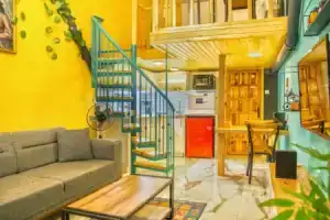Central and Colorful Studio Flat in Alsancak, Измир
