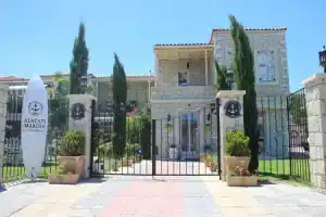 Мини-отель «Alacati Marina Palace», Алачати