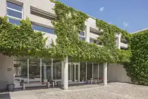 Lausanne Youth Hostel Jeunotel, Лозанна