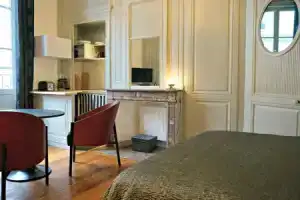 Appart Hôtel Lille - BALTHAZAR, Лилль