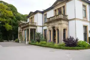 Macdonald Norwood Hall Hotel, Абердин