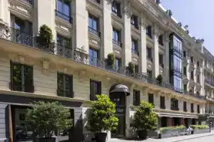 Отель «La Clef Tour Eiffel Paris by The Crest Collection», Париж