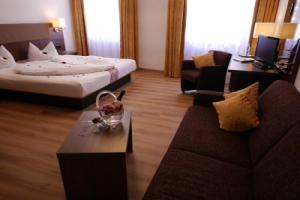 Romantica Hotel Blauer Hecht, Динкельсбюль