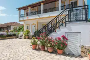 Aleka Apartment 6, Агиос Георгиос