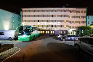 Hotel «Wald», Варшава
