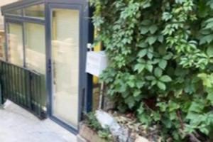 Calme Dans Maison de Village 60m2 Super Confort, Динь-Ле-Бен