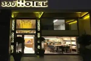 360Degrees Pop Art Hotel, Афины