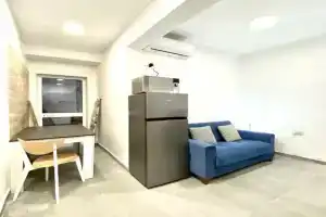 Tritoni Marina Apartments and Suites, Слима