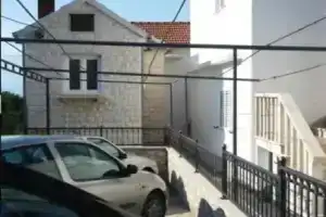Adel - 70 m From Beach - A2, Супетар