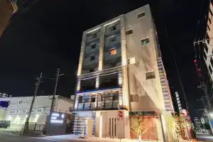 Kei Hotel Like Residence, Фукуока