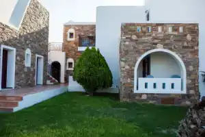 Plaza Beach Hotel, Наксос