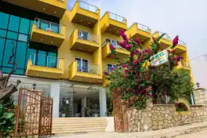 Hotel «Orange», Дерми