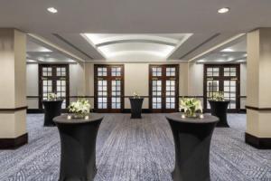 Sheraton Norfolk Waterside Hotel, Норфолк