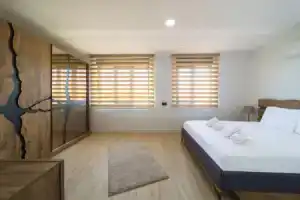 Lovely Duplex Flat Near Beach in Muratpasa, Анталья