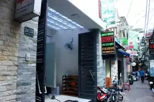 Sunny Guesthouse, Хошимин