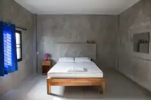 The Triple Tree Resort., Патхум-Тхани