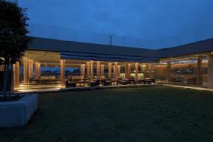 Отель «Vivanta Bengaluru, Whitefield», Бангалор