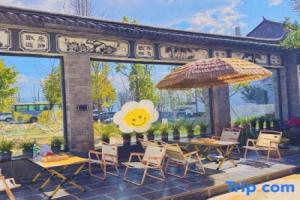 Qihai Beach Homestay in Dali City, Дали