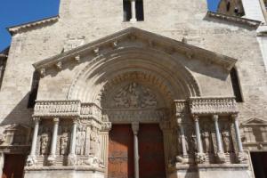 Arles Holiday - Le Studio Chic, Арль