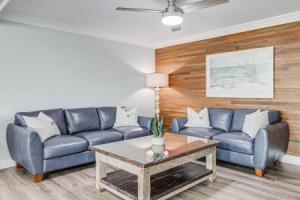 Coast Oaks Cottage 5 1 Bedroom Cottage by RedAwning, Рокпорт