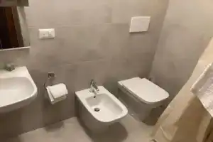 Hotel «Aspromonte», Милан