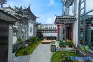Dream house · Bianshan Bai Ethnic Aesthetics 270 ° Cangshan Scenic Countryside Mountain Villa, Дали