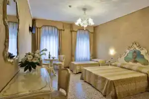 Hotel «Al Malcanton», Венеция