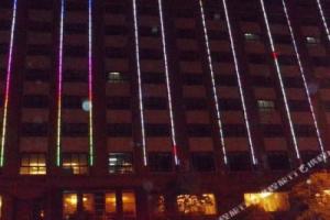 Nanhu Spring Holiday Hotel, Синьян