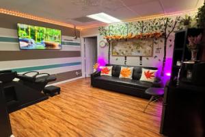 Oasis Room Rental, Лос-Анджелес