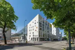 Spacious 2BR at Tammela Stadium - Sauna & Balcony, Тампере