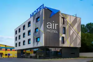 Air Hotel, Варшава