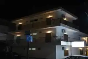 Polemarhos Guest House 10, Каламбака