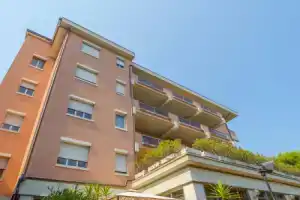 Hotel «Miramare», Чивитанова-Марке