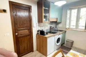 Trevisani Central Station Apartment, Бари