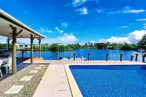 Waterfront Sunset Apt Fantasy Island, Нади