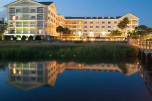 Отель «Courtyard Charleston Waterfront», Чарлстон