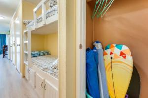 Beachfront Corpus Christi Condo w/ Pool Access!, Корпус-Кристи