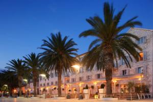 Riva Marina Hvar Hotel - New in June 2022, Хвар