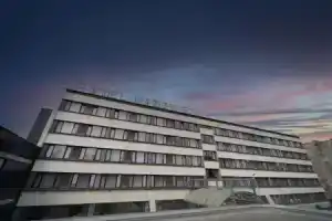 Hotel «Mazowiecki», Лодзь