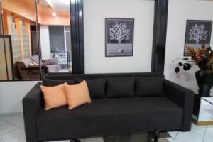 Christine's downtown suites, Кавала