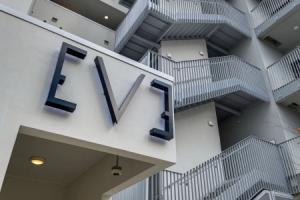 Eve Nashville, Нэшвилл