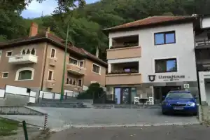 Отель UpperHouse Suites & More, Брашов