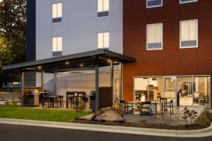 Avid Hotel West Memphis, Мемфис