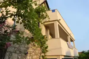 Studio apartmani Šverko, Пунат
