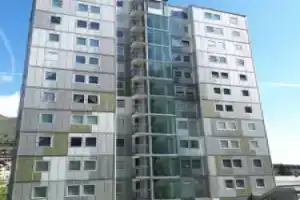 Bilocale N.10, Tonale