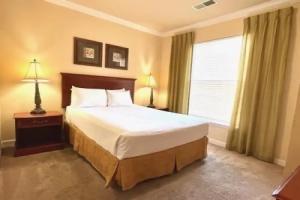 Relaxing 3 Bed Condo In Tuscana Resort 3 Bedroom Condo by RedAwning, Давенпорт