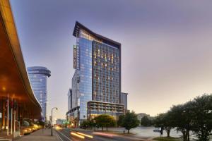 Отель «Embassy Suites by Hilton Nashville», Нэшвилл